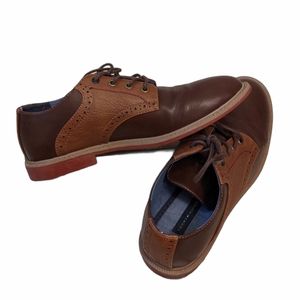 Tommy Hilfiger Oxford Dress Shoe